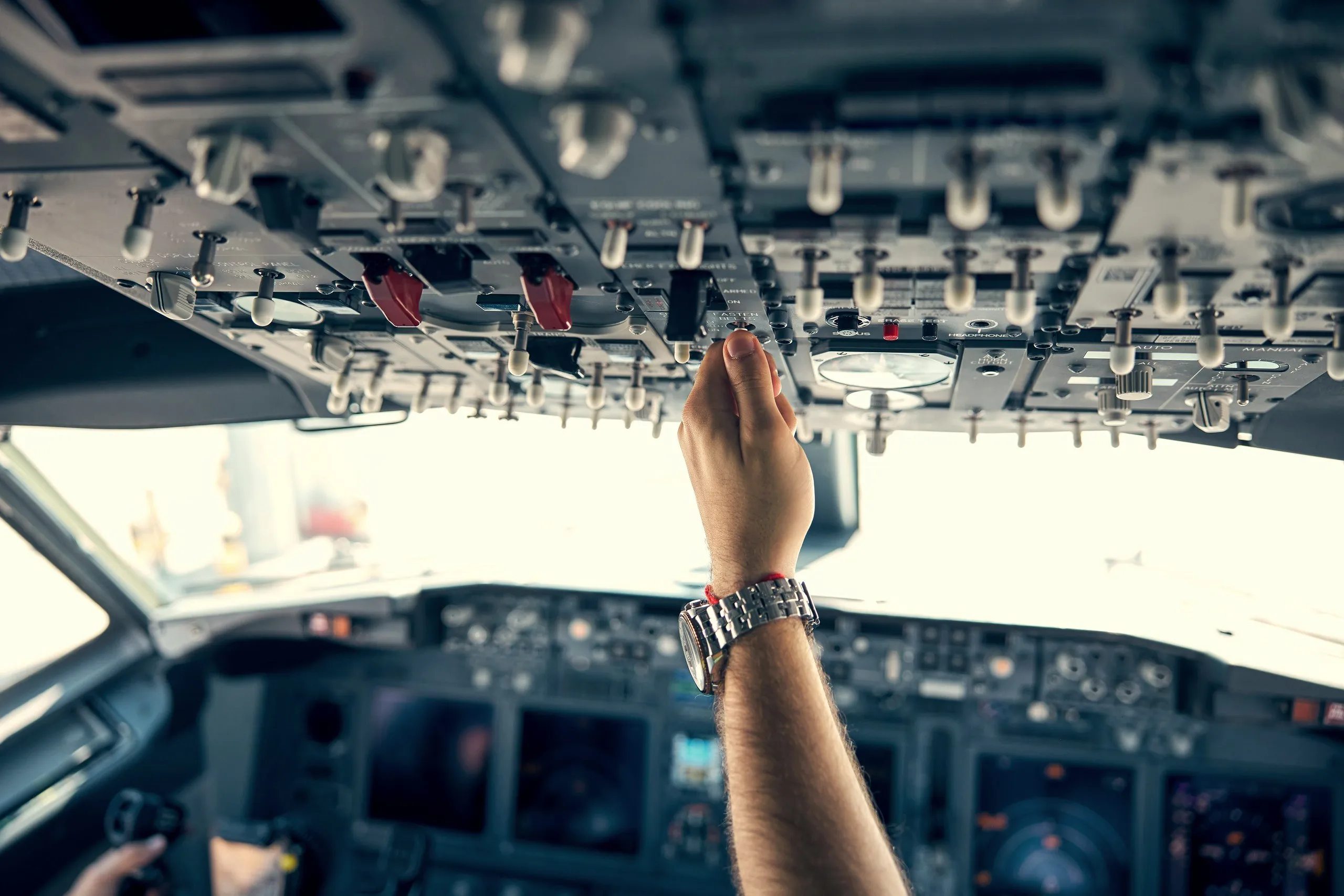 Cockpit — Steuerung, Kurs, Navigation.